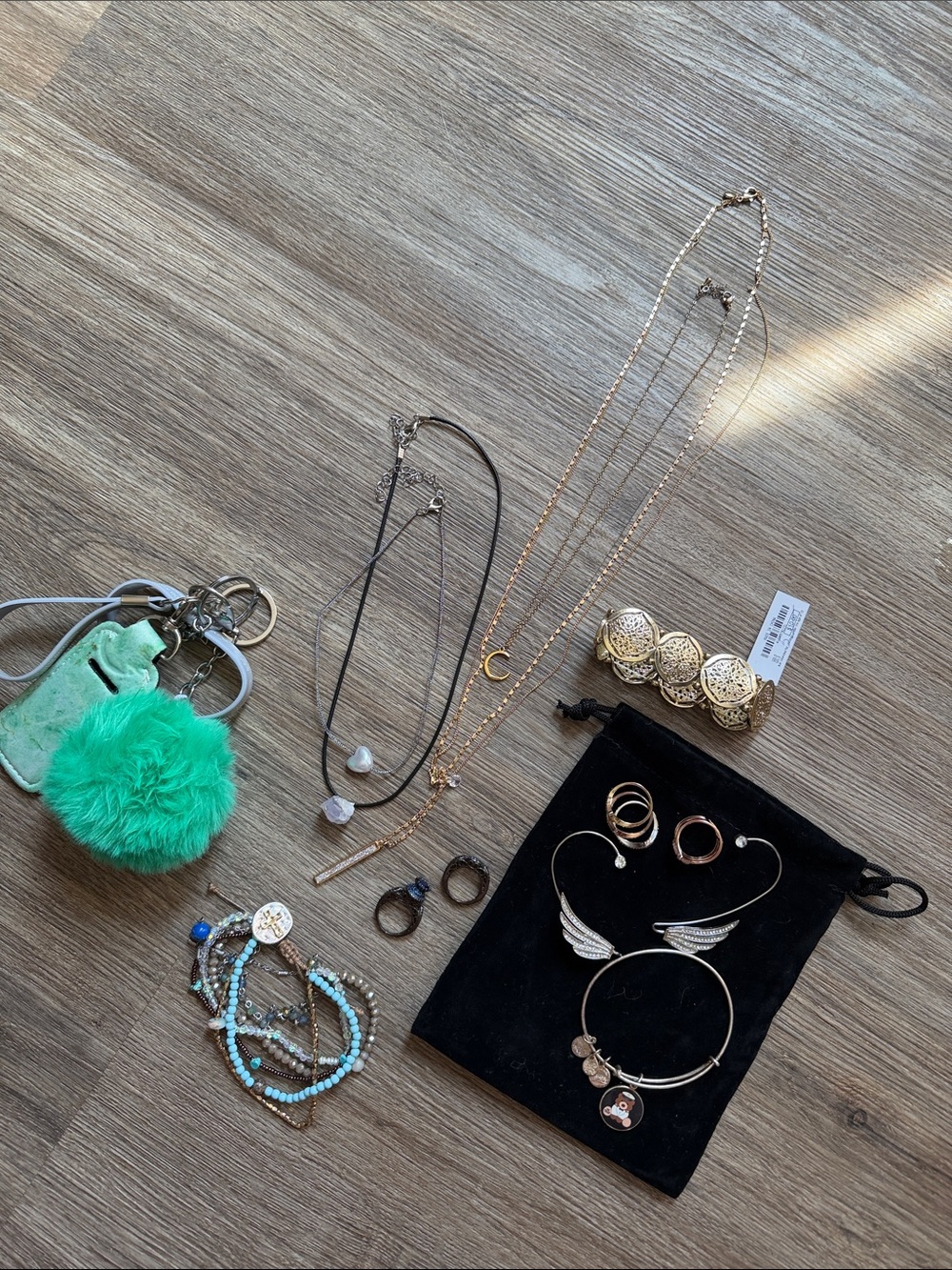 Random lot Women’s Jewelry and accessories